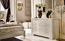 Dresser, antique white glazed finish with decorations in amother-of-pearl effect and embedded pearls