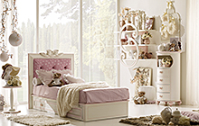 Finitura N03 Bianco patinato sovracolore rosa particolari oro.